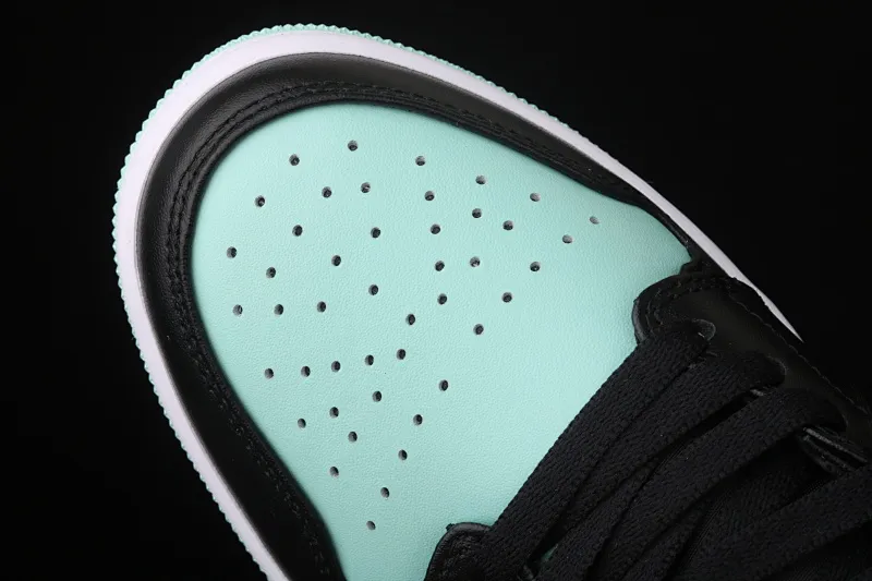 All categories Air Jordan Jordan series basketball shoes Air Jordan 1 Low New version Air Jordan 1 Low AJ1 Joe 1 low top leather cultural and leisure sports sneakers 553558-117
